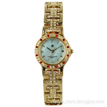 Fashionable Metal Analog Quartz Watch in Brass Material, with IP Gold Plating